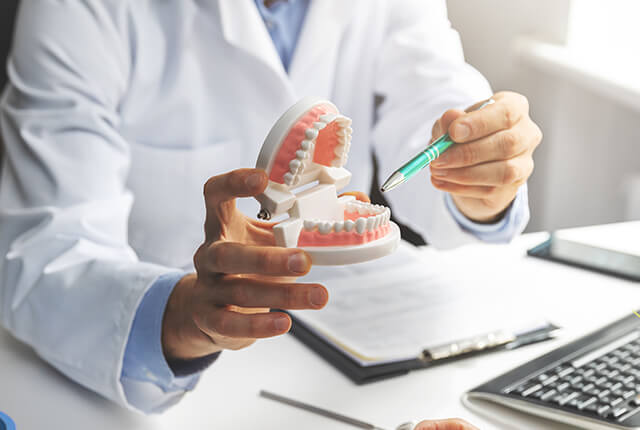 虫歯などの治療・被せ物の治療